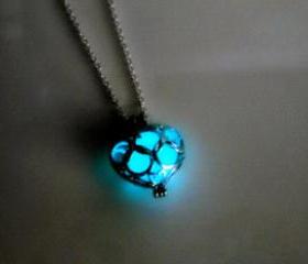 [grhmf2100005]Luminous LED Necklace Hollow Out Love Pendants